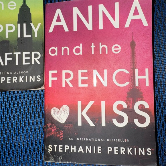 Set of Three Stephanie Perkins Books - Picture 4 of 4